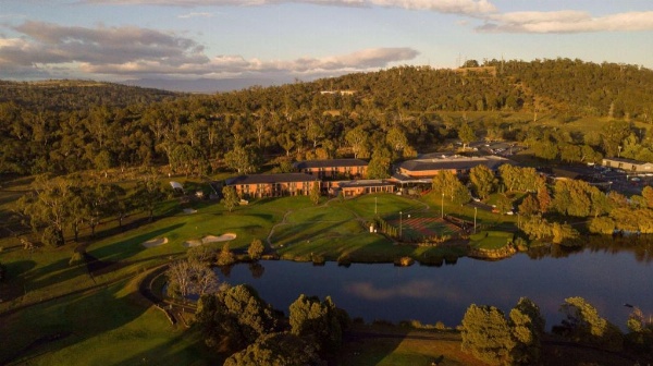 Country Club Tasmania Launceston image 24
